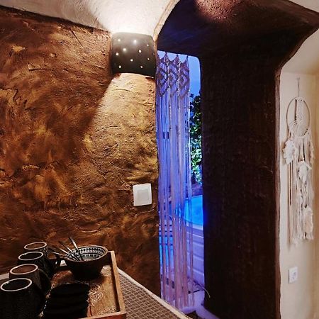 Rhodes City Ethnic Cave Suite מראה חיצוני תמונה